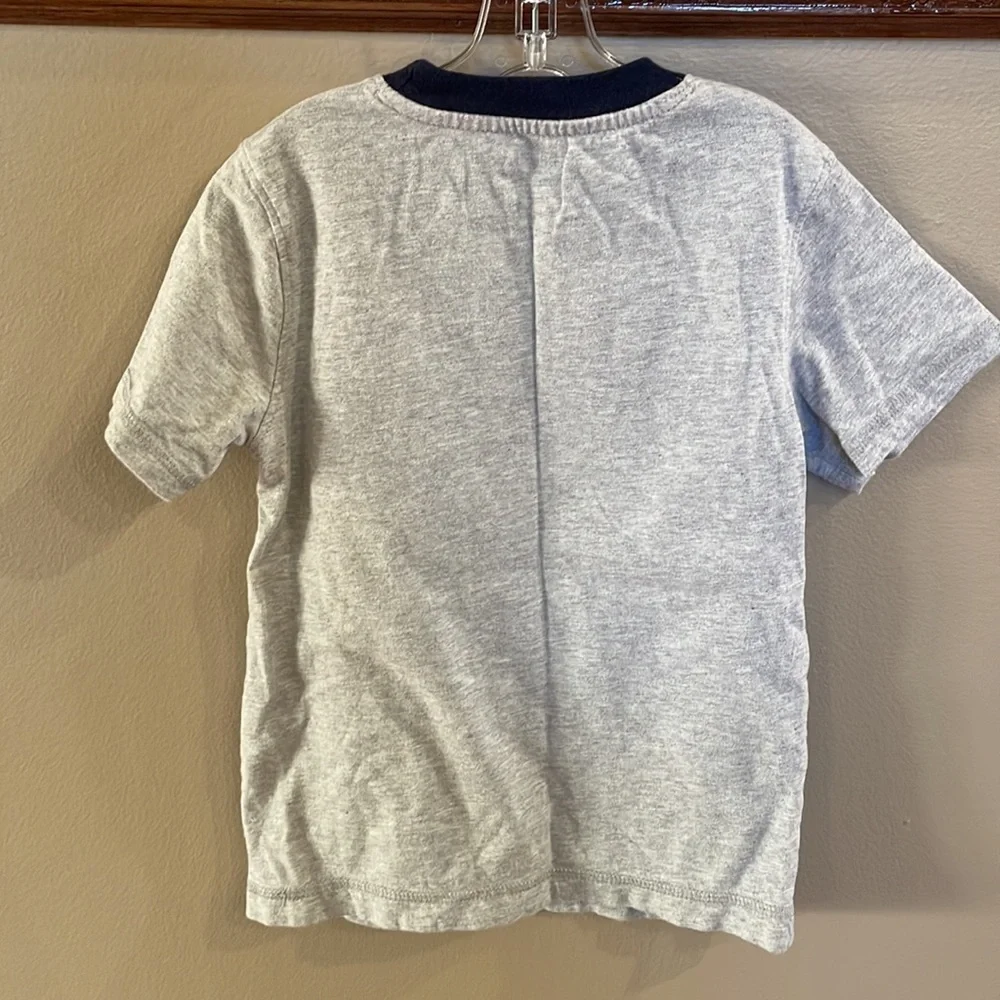 GYMBOREE boys basketball everyday tee shirt raised lettering size 5 cotton